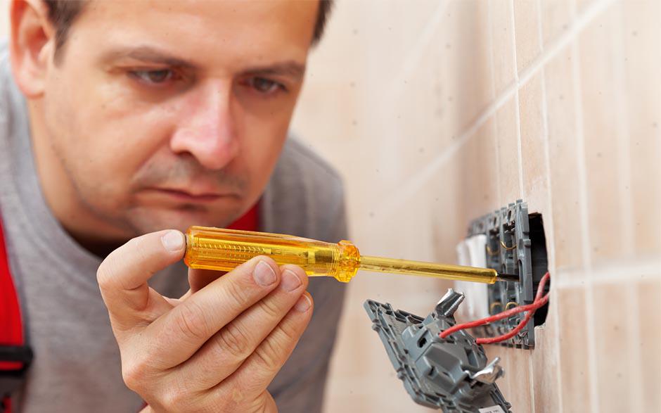 électricien de maintenance Menucourt